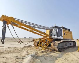 Used LIEBHERR Crawler Crane HS 885 HD - 2011